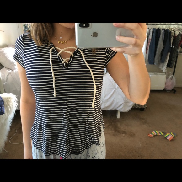 shirt - Picture 2 of 2